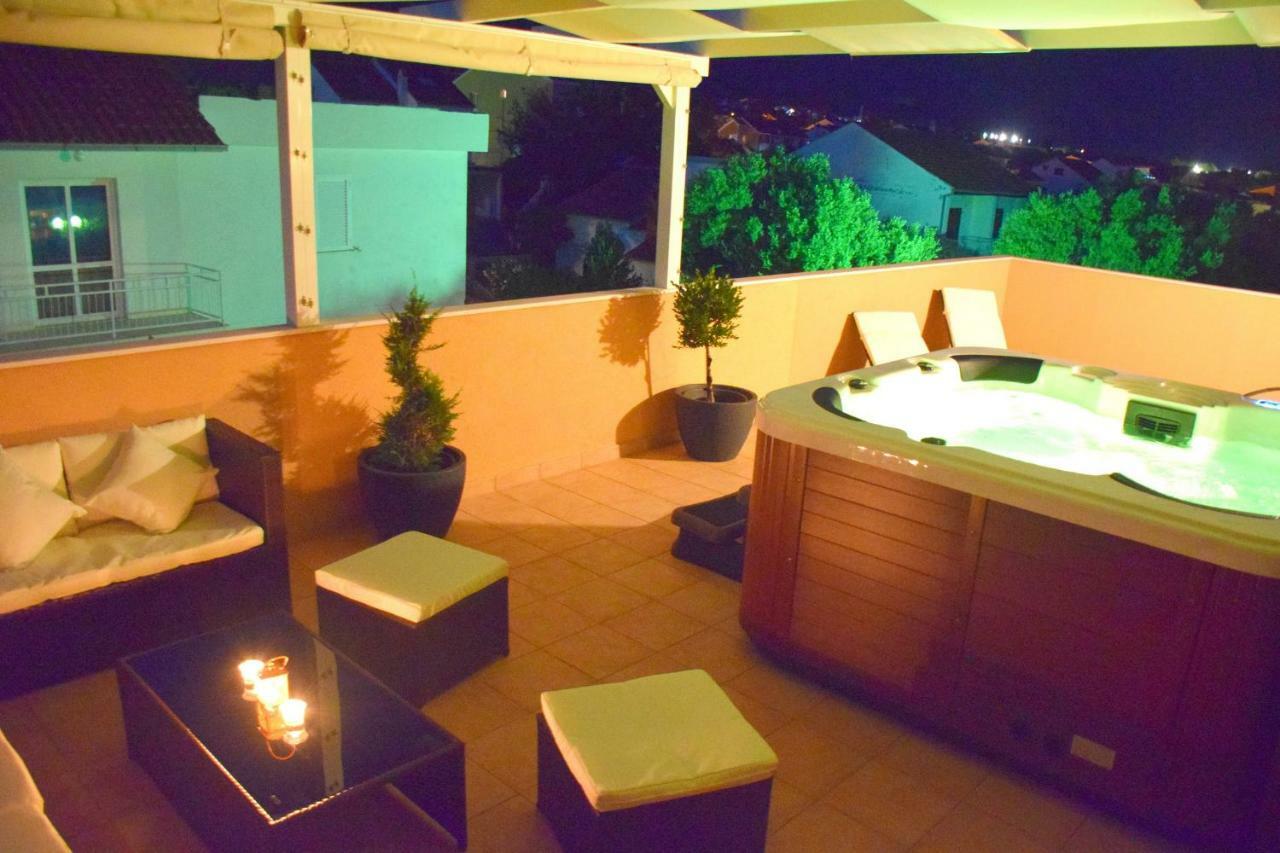 Luxury Penthouse With Jacuzzi In אורביץ מראה חיצוני תמונה